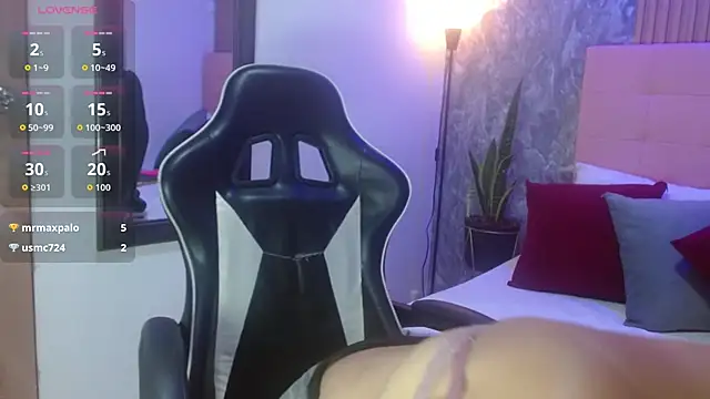 victoria  milf  online show from 01.08.26