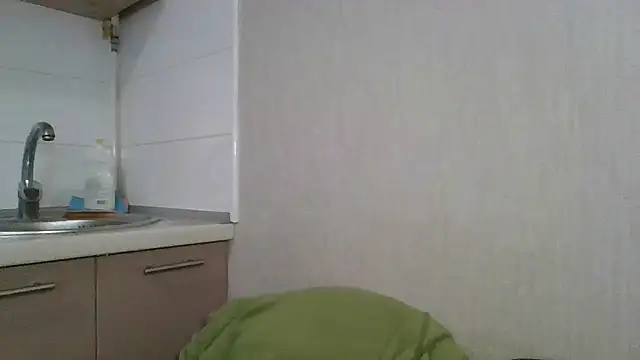 Snapshot of Carol-Rose chatting on 12.12.24 Carol-Rose online show from 12.12.24