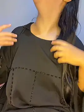 Snapshot of Mayacrayzi chatting on 10.06.25 Mayacrayzi online show from 10.06.25