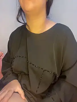 Snapshot of Mayacrayzi chatting on 10.11.25 Mayacrayzi online show from 10.11.25