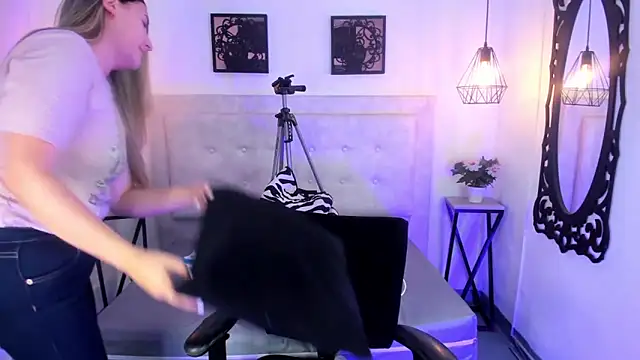 Hanna86 online show from 01.23.25