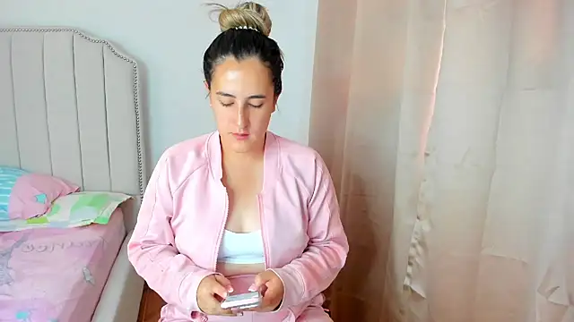 Hanna86 online show from 09.11.25