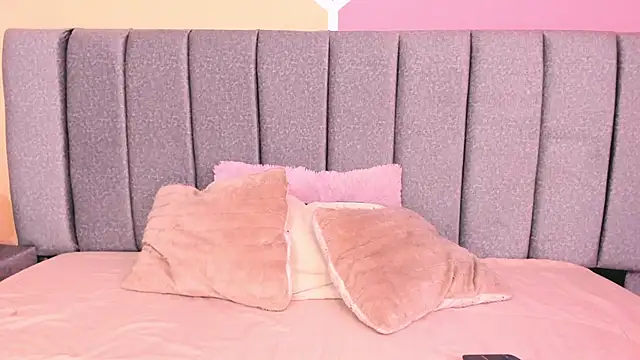 Snapshot of samantha_stan chatting on 10.01.25 samantha stan online show from 10.01.25