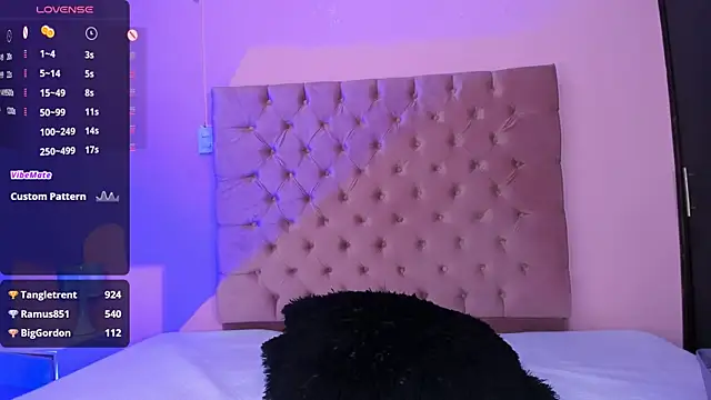 Snapshot of AmyOlimpo chatting on 02.09.25 AmyOlimpo online show from 02.09.25