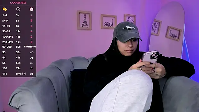 Snapshot of AmyOlimpo chatting on 02.12.25 AmyOlimpo online show from 02.12.25