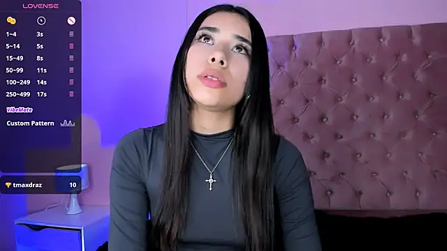 Snapshot of AmyOlimpo chatting on 03.01.25 AmyOlimpo online show from 03.01.25