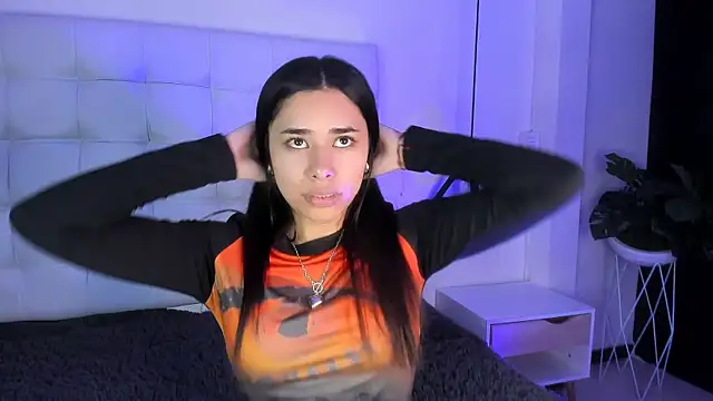 Snapshot of AmyOlimpo chatting on 03.14.25 AmyOlimpo online show from 03.14.25