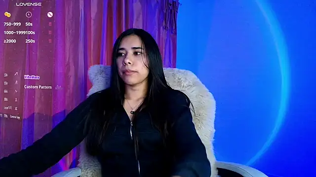 Snapshot of AmyOlimpo chatting on 09.19.25 AmyOlimpo online show from 09.19.25