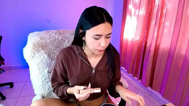 AmyOlimpo online show from 12.19.25