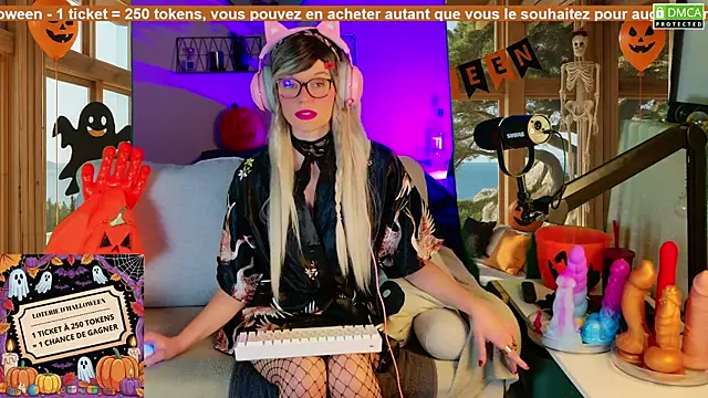 Kittychatte online show from 10.26.25