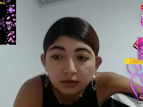 Snapshot of esteni chatting on 01.03.25 esteni online show from 01.03.25