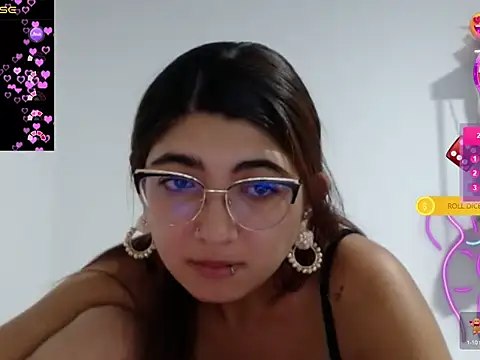 Snapshot of esteni chatting on 01.27.25 esteni online show from 01.27.25