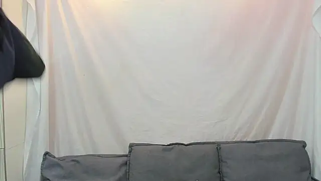 Mhelanny2 online show from 09.18.25