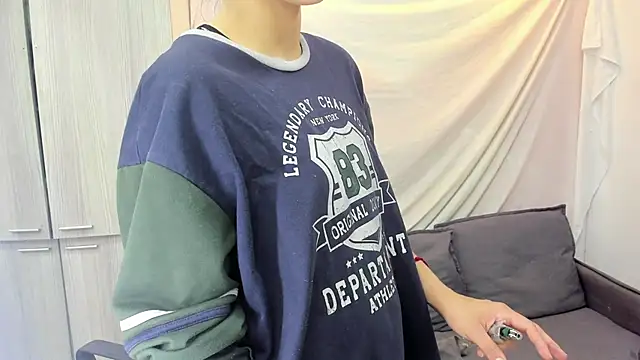 Mhelanny2 online show from 09.28.25