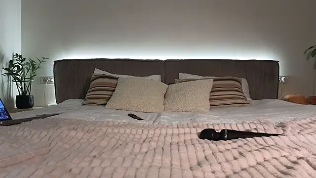 PassionAnn online show from 10.23.25