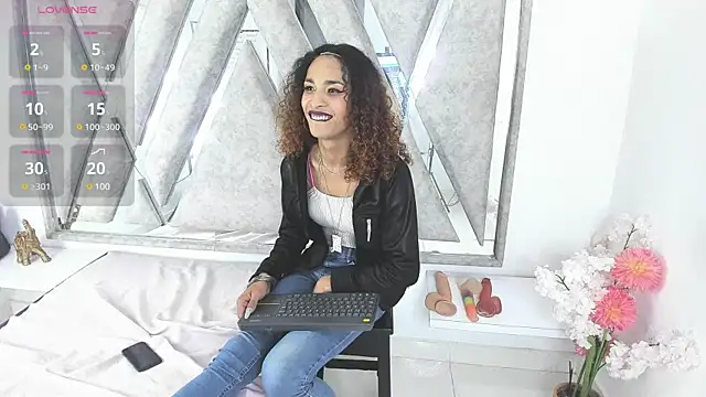 StefanyMiler online show from 12.16.24
