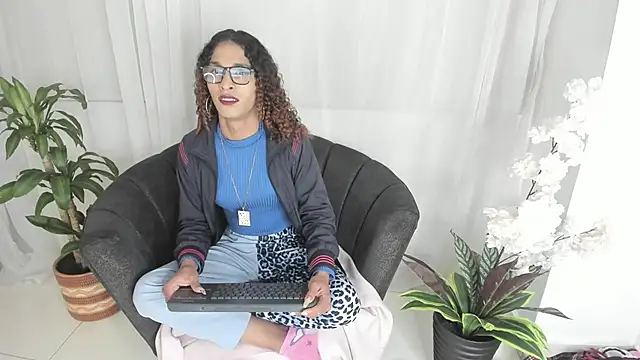 StefanyMiler online show from 12.29.24