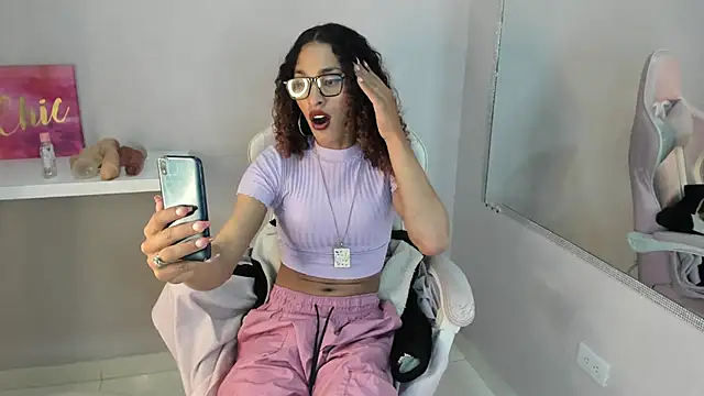 StefanyMiler online show from 01.10.25