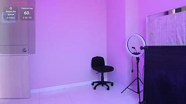 Snapshot of StefanyMiler chatting on 09.25.25 StefanyMiler online show from 09.25.25