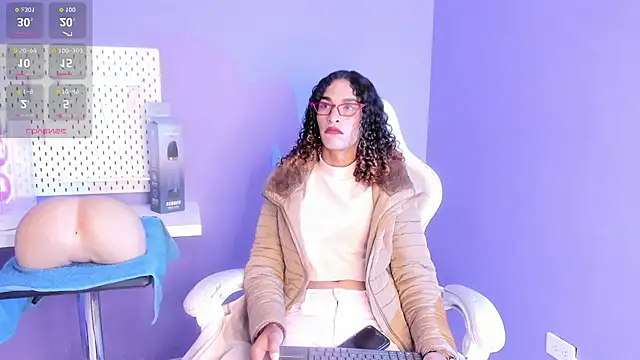 Snapshot of StefanyMiler chatting on 10.09.25 StefanyMiler online show from 10.09.25