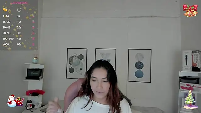 Snapshot of cristal__hot_1 chatting on 12.06.24 cristal hot 1 online show from 12.06.24