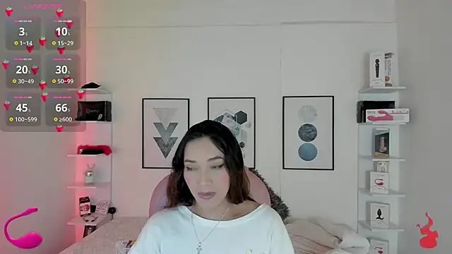 Snapshot of cristal__hot_1 chatting on 01.17.25 cristal hot 1 online show from 01.17.25