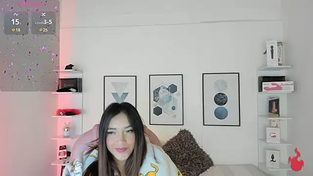 Snapshot of cristal__hot_1 chatting on 03.16.25 cristal hot 1 online show from 03.16.25