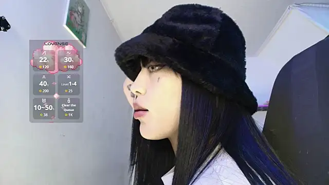 Snapshot of Persia_09 chatting on 06.14.26 Persia 09 online show from 06.14.26