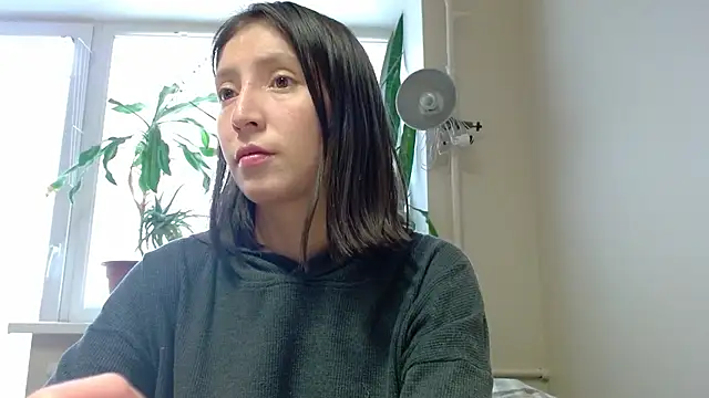 Snapshot of Sophi_Cute chatting on 02.11.25 Sophi Cute online show from 02.11.25