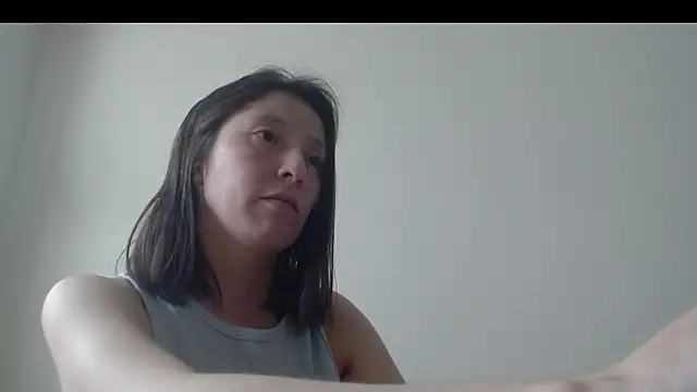 Snapshot of Sophi_Cute chatting on 03.08.25 Sophi Cute online show from 03.08.25