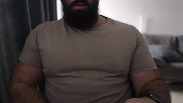 hugemachohandsome online show from 11.07.25