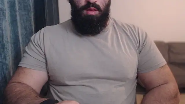 hugemachohandsome online show from 11.08.25