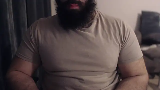 hugemachohandsome online show from 04.08.26