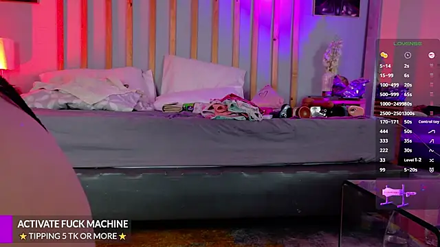 Miss Pawi online show from 09.25.25