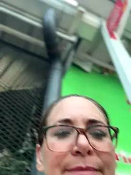 Snapshot of MessyNastyQueen chatting on 09.14.25 MessyNastyQueen online show from 09.14.25