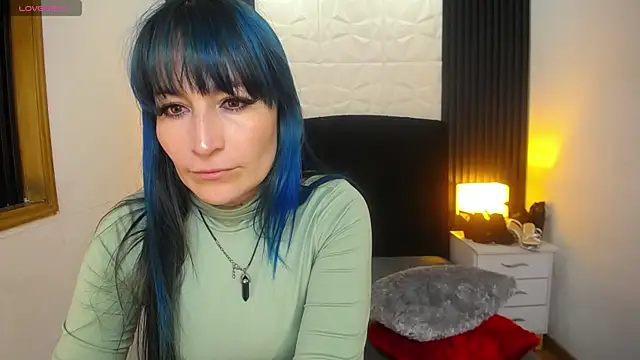 alicia moom online show from 12.13.24