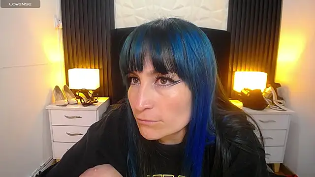 alicia moom online show from 12.19.24