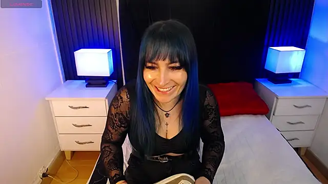 alicia moom online show from 10.09.25