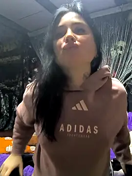 KikiXRed online show from 11.10.25