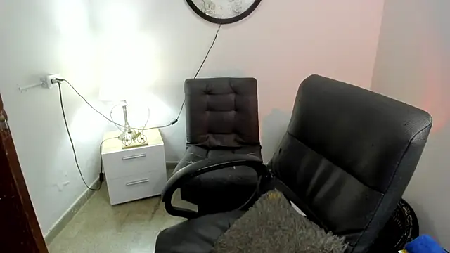 Gabisaenz online show from 03.14.25