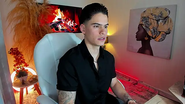 Snapshot of Matias_Murrier chatting on 10.02.25 Matias Murrier online show from 10.02.25