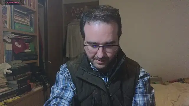 curiosillo83 online show from 02.04.25