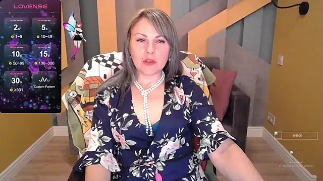 Snapshot of Candy_Long chatting on 09.13.25 Candy Long online show from 09.13.25