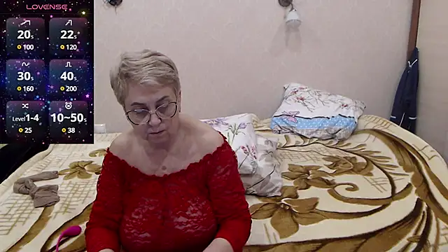 Snapshot of LadyMargaret chatting on 03.18.25 LadyMargaret online show from 03.18.25