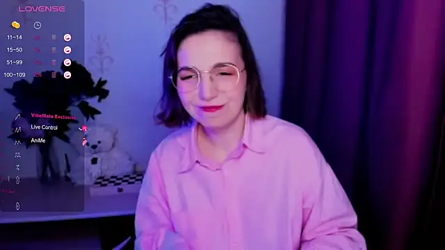 KindHazelHere  online show from 11.21.25