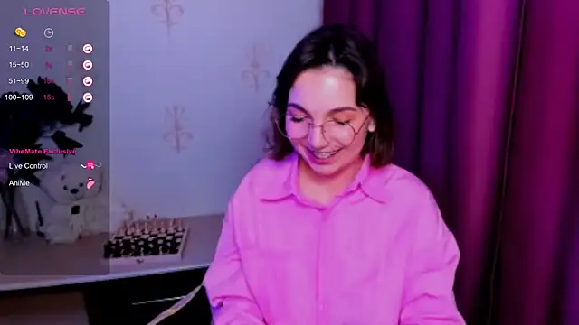 KindHazelHere  online show from 11.30.25