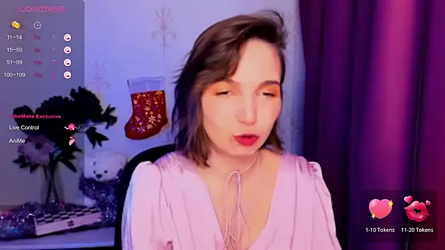 KindHazelHere  online show from 12.19.25