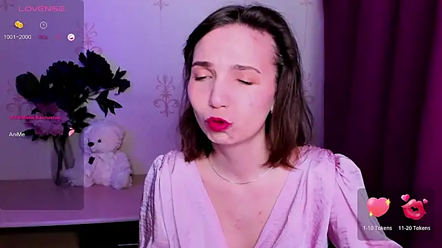 KindHazelHere  online show from 04.03.26