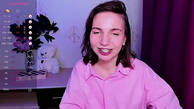 KindHazelHere  online show from 04.11.26