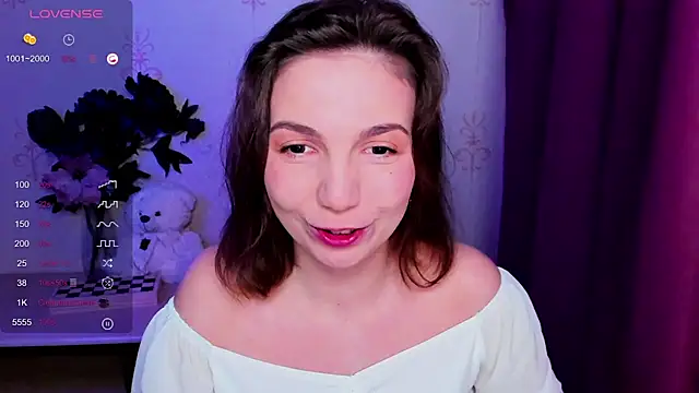 KindHazelHere  online show from 04.11.26